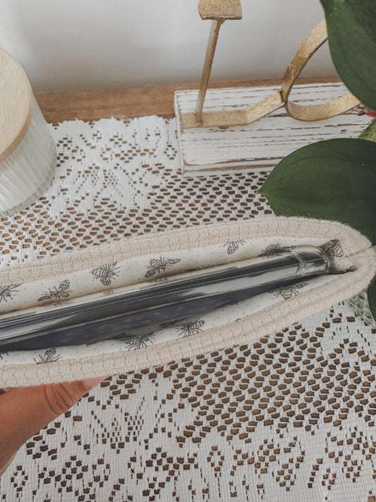 Beige Bees Fabric Kindle Sleeve | Kindle Pouch | Padded E-Reader Cover| Kindle Paperwhite & Colorsoft Sleeve|Book Lover Gift