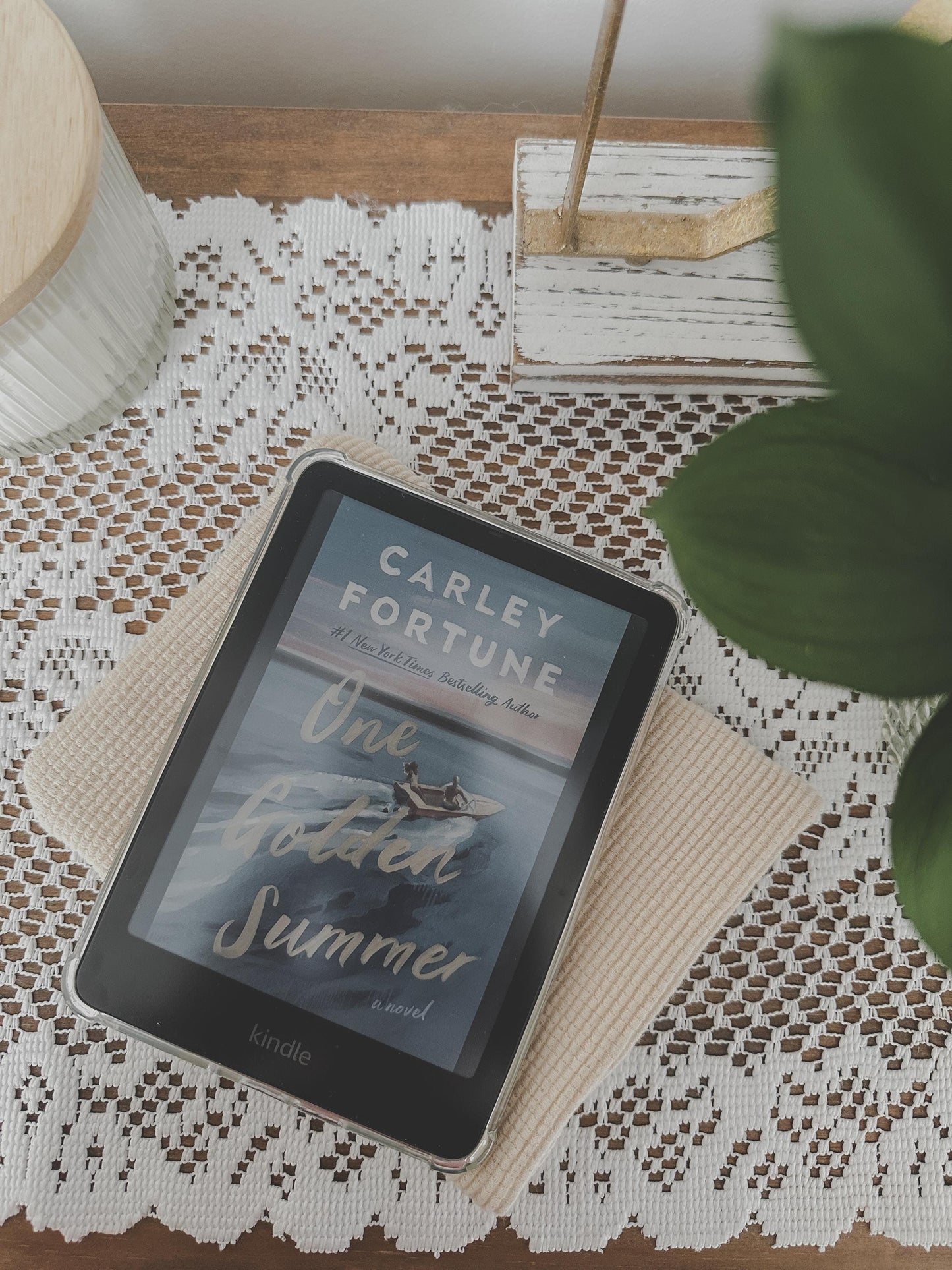 Beige Bees Fabric Kindle Sleeve | Kindle Pouch | Padded E-Reader Cover| Kindle Paperwhite & Colorsoft Sleeve|Book Lover Gift