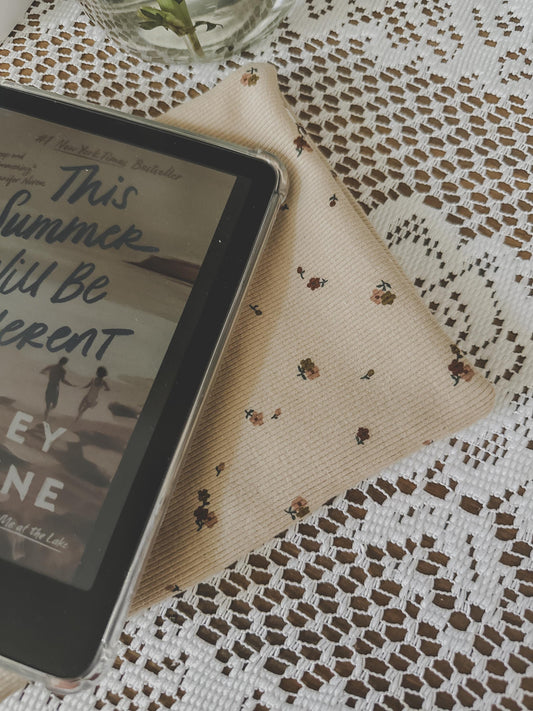 Tiny Floral Organic Fabric Kindle Sleeve | Kindle Pouch | Padded E-Reader Cover| Kindle Paperwhite & Colorsoft Sleeve|Book Lover Gift
